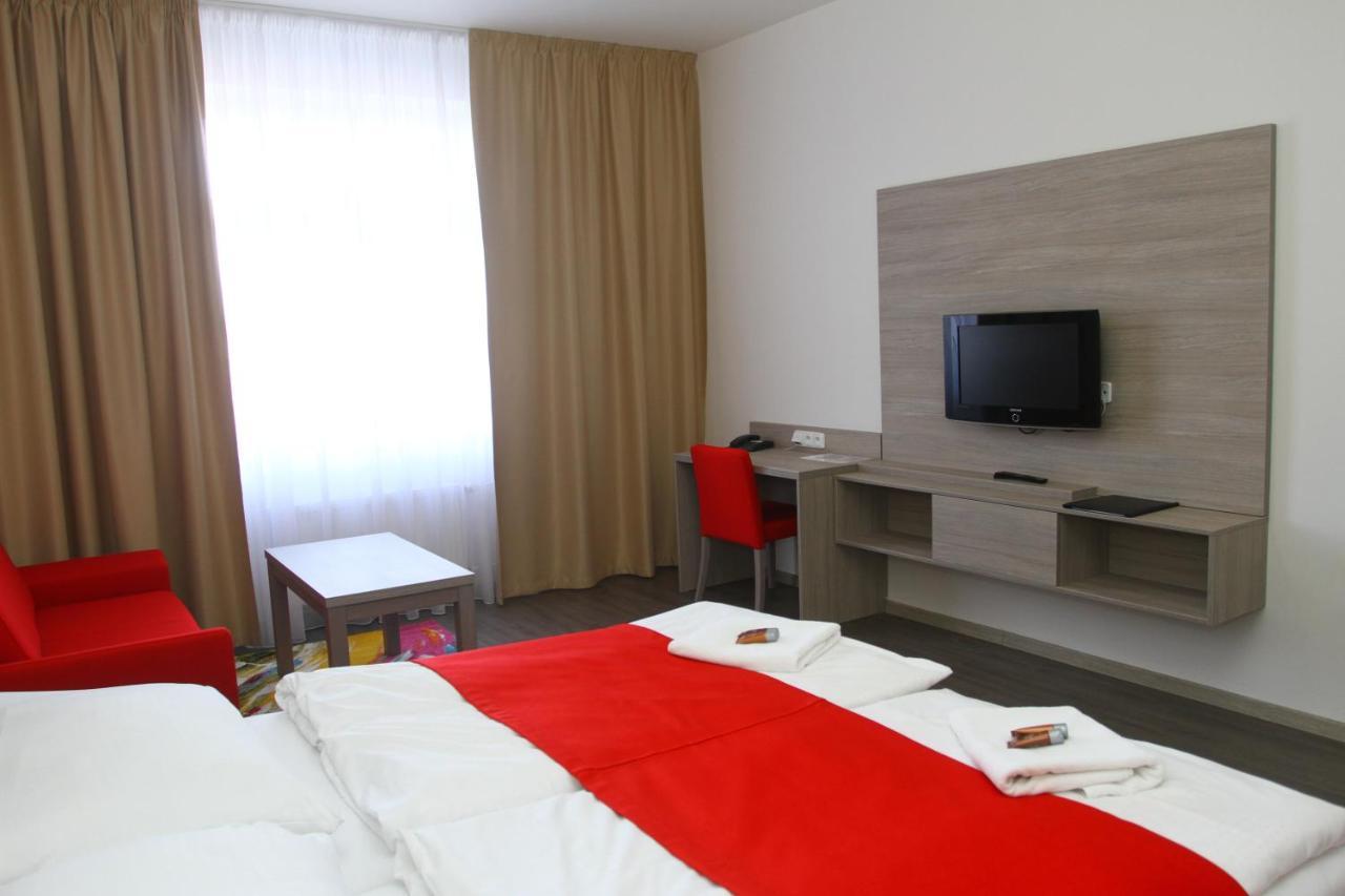 Hotel Palac Elektra Ostrava Exterior foto